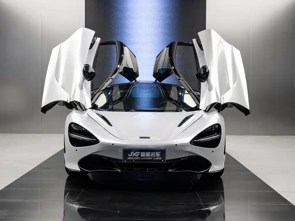 McLaren 720S 2020 — фото 2
