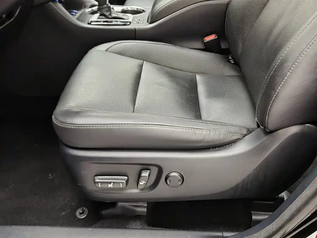 Toyota Highlander 2017 — фото 20