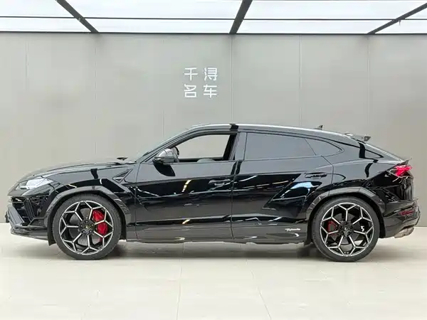 Lamborghini Urus 2023