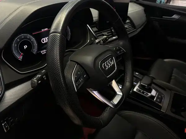 Audi Q5L 2021