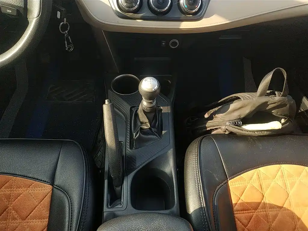 Toyota RAV4 2014 — фото 14