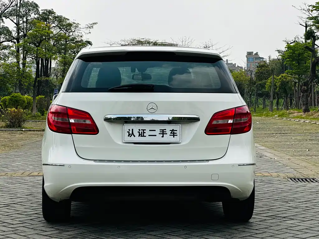 Mercedes-Benz B-Class 2012