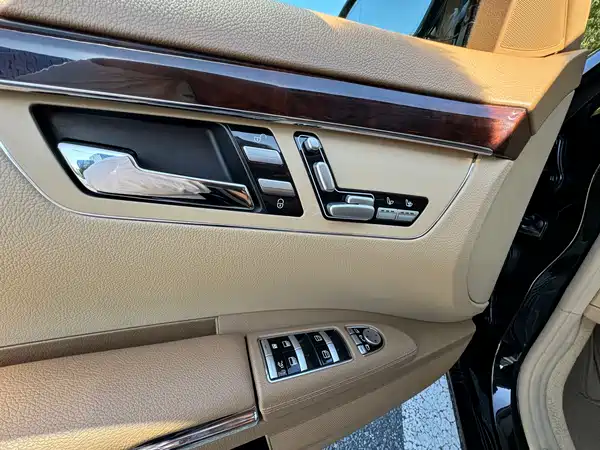 Mercedes-Benz S-Class 2008