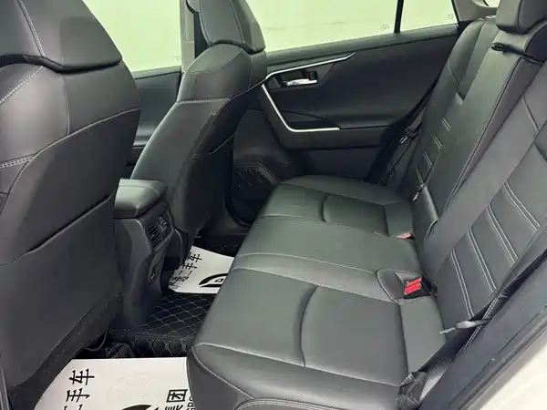 Toyota RAV4 2024