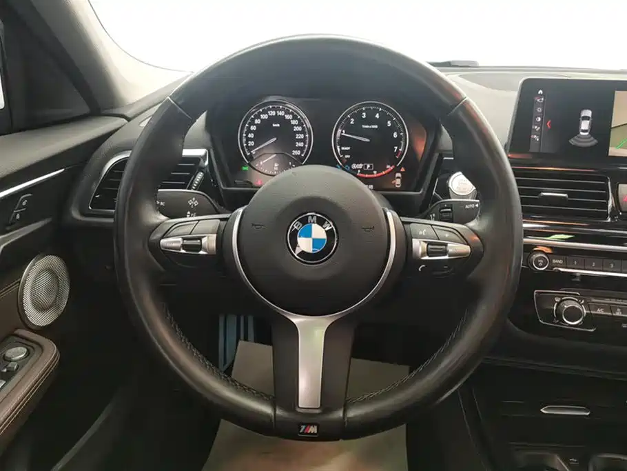 BMW 1 Series 2021 — фото 15
