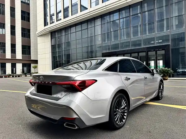 Toyota Avalon 2019