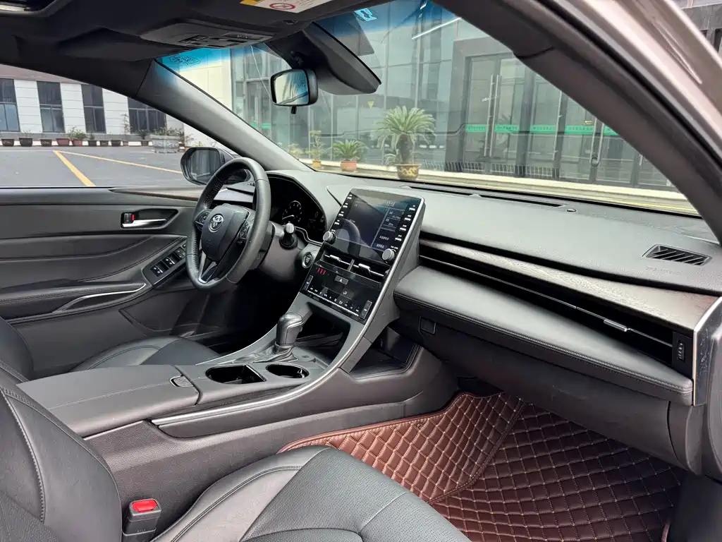 Toyota Avalon 2020 — фото 13
