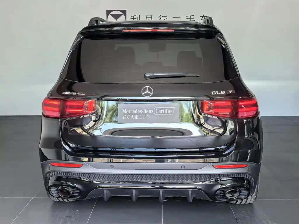 Mercedes-Benz GLB AMG 2025