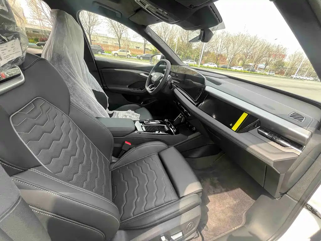 Audi Q6L Sportback E-Tron 2026 — фото 32