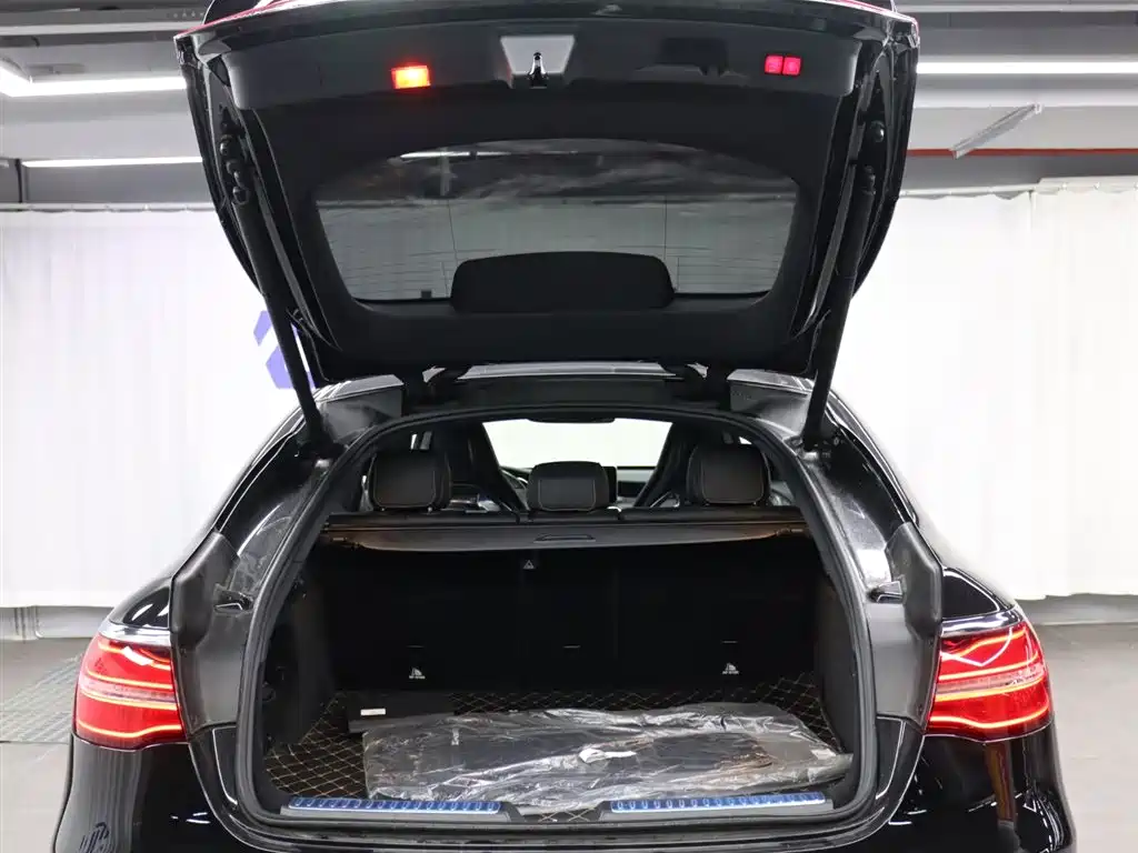 Mercedes-Benz GLC Coupe AMG 2020 — фото 26
