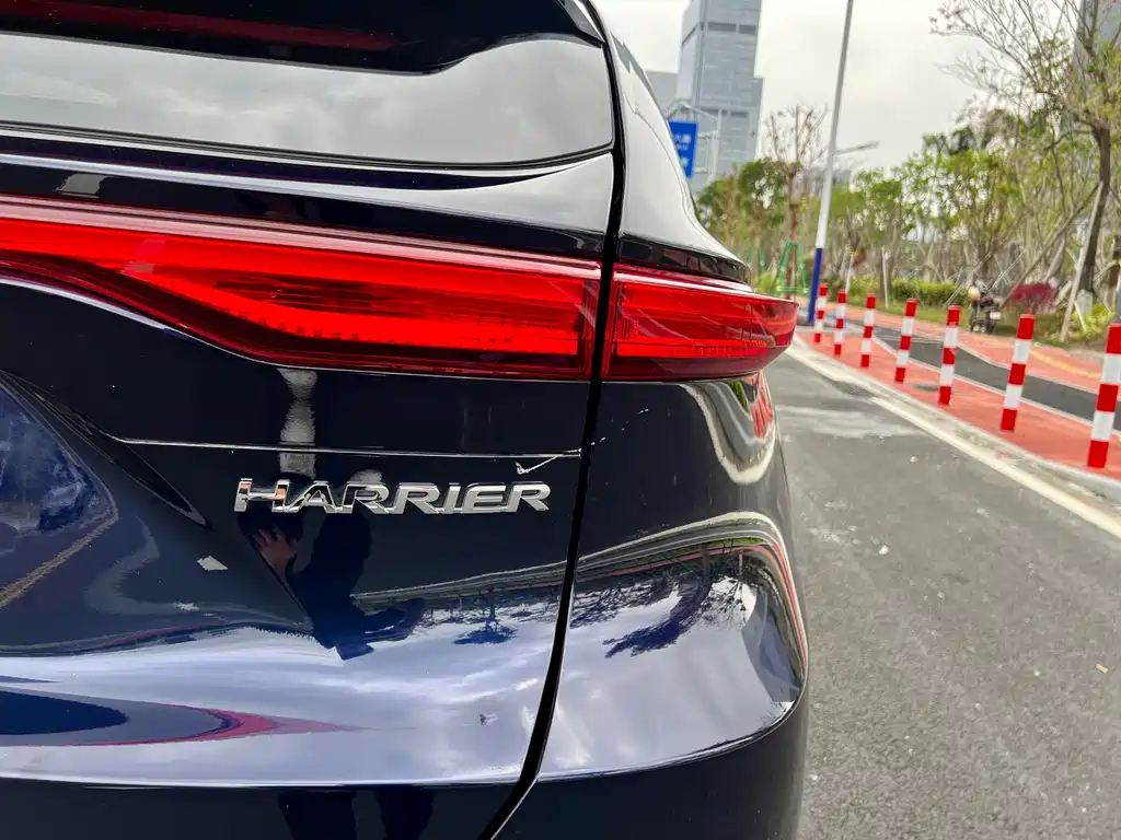 Toyota Harrier 2022 — фото 31