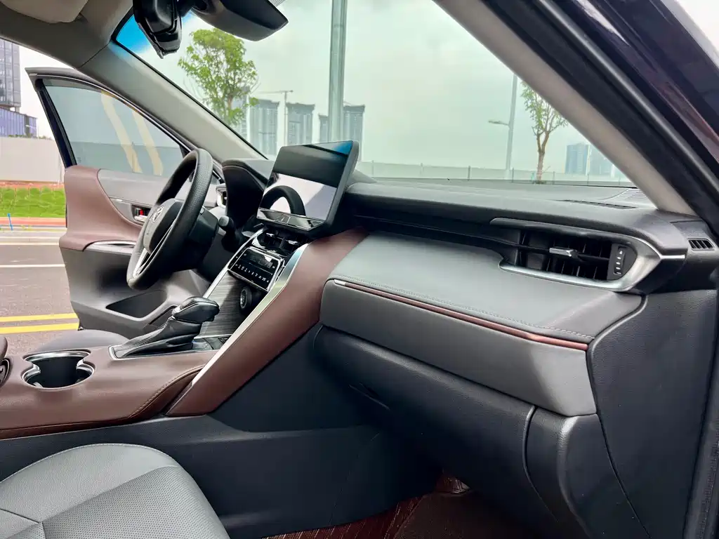 Toyota Harrier 2022 — фото 13