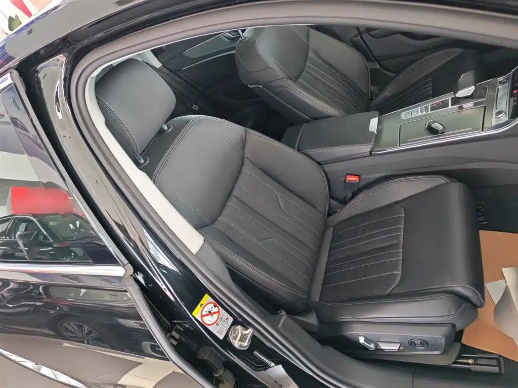 Audi A6L 2023 — фото 20