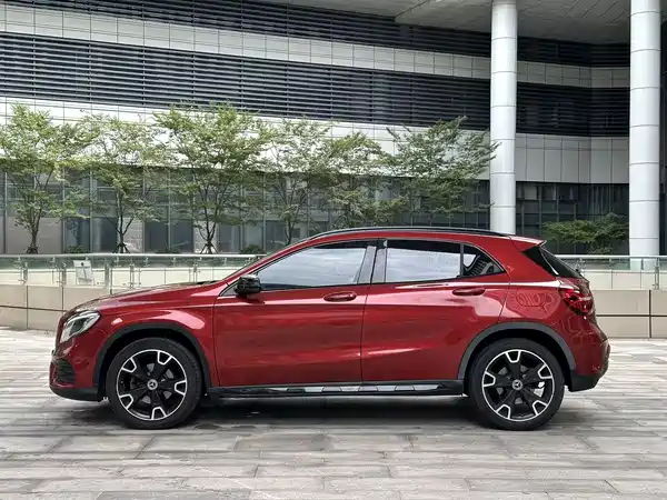Mercedes-Benz GLA 2019