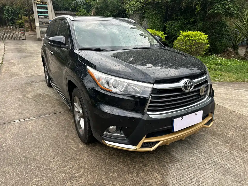 Toyota Highlander 2017 — фото 3