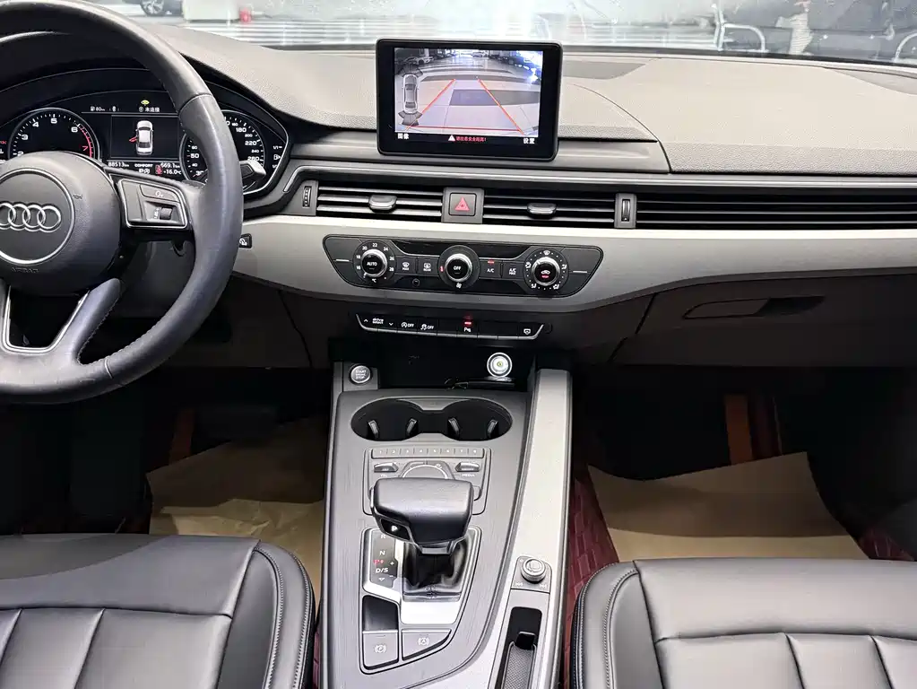 Audi A4L 2018 — фото 14