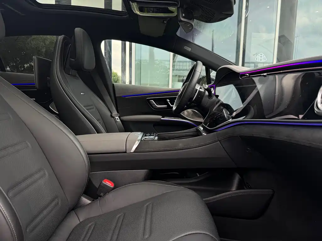 Mercedes-Benz EQS AMG 2025 — фото 17