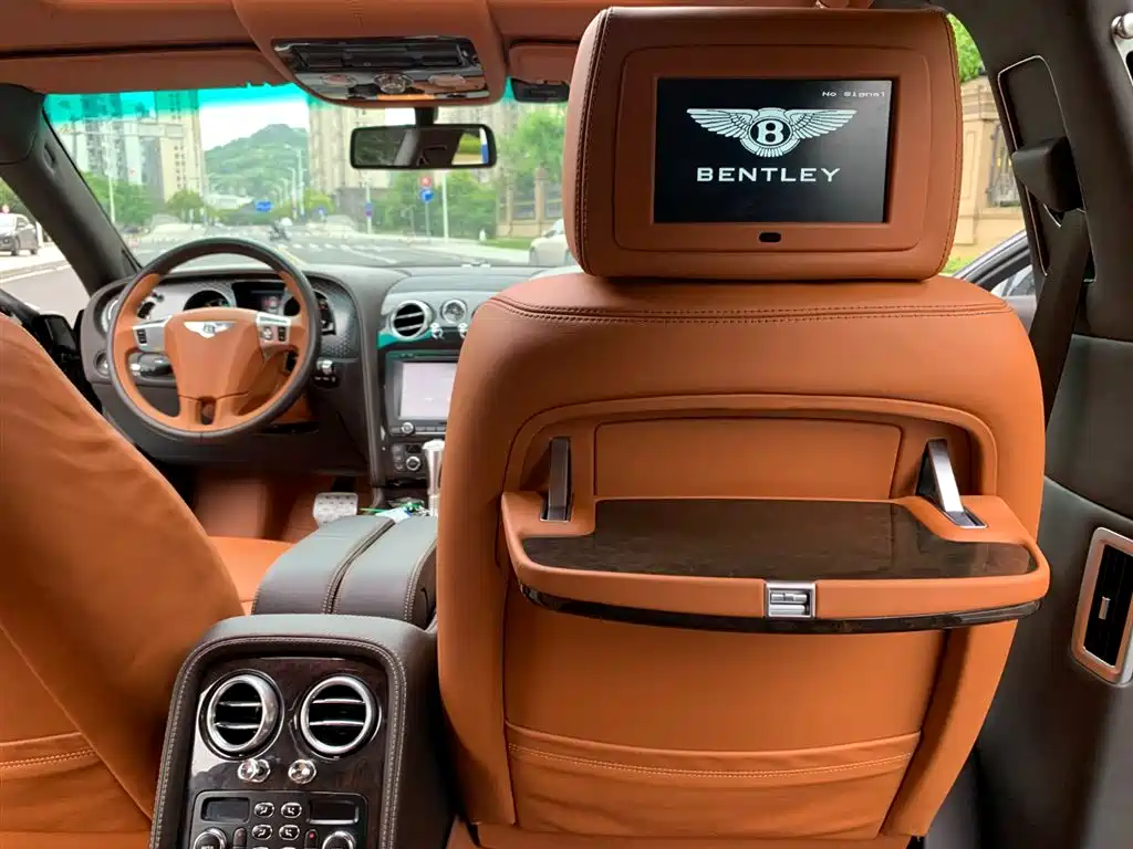 Bentley Flying Spur 2012 — фото 17