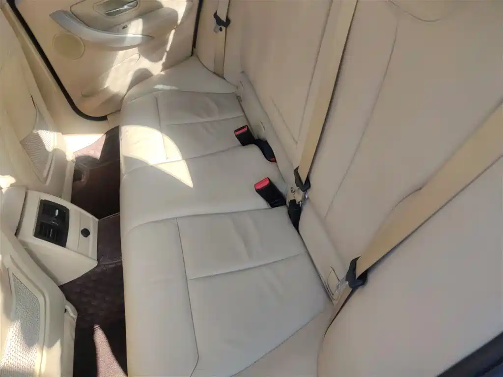 BMW 3 Series 2015 — фото 14