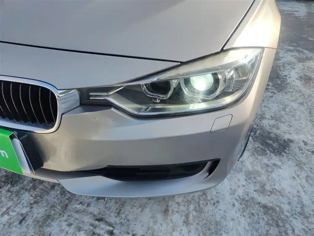 BMW 3 Series 2015 — фото 19