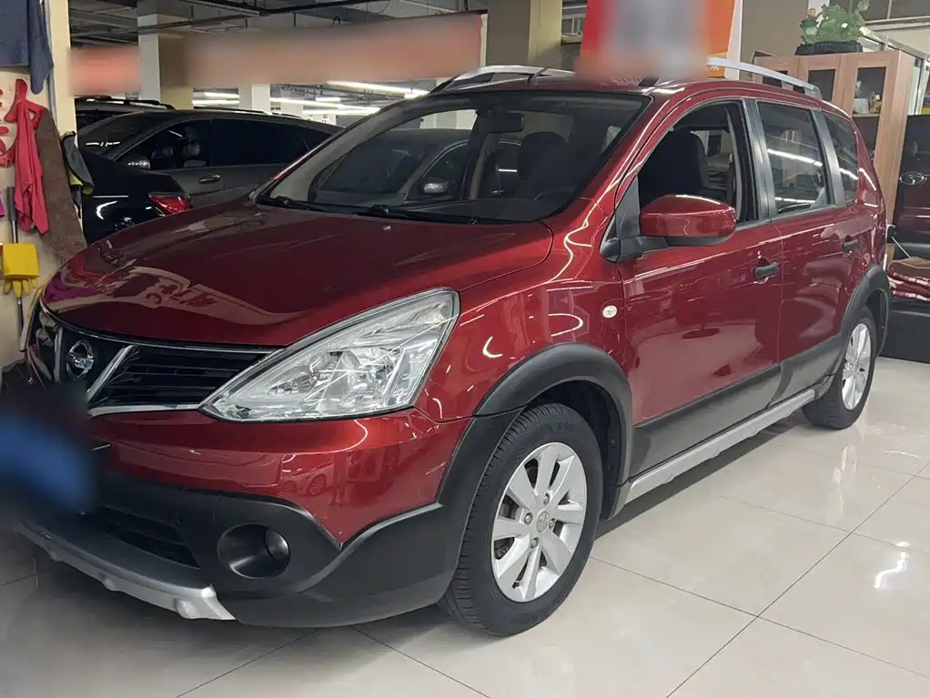 Nissan Livina 2014