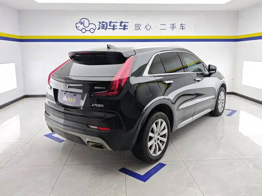 Cadillac XT4 2021