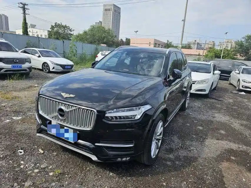 Volvo XC90 2019 — фото 1
