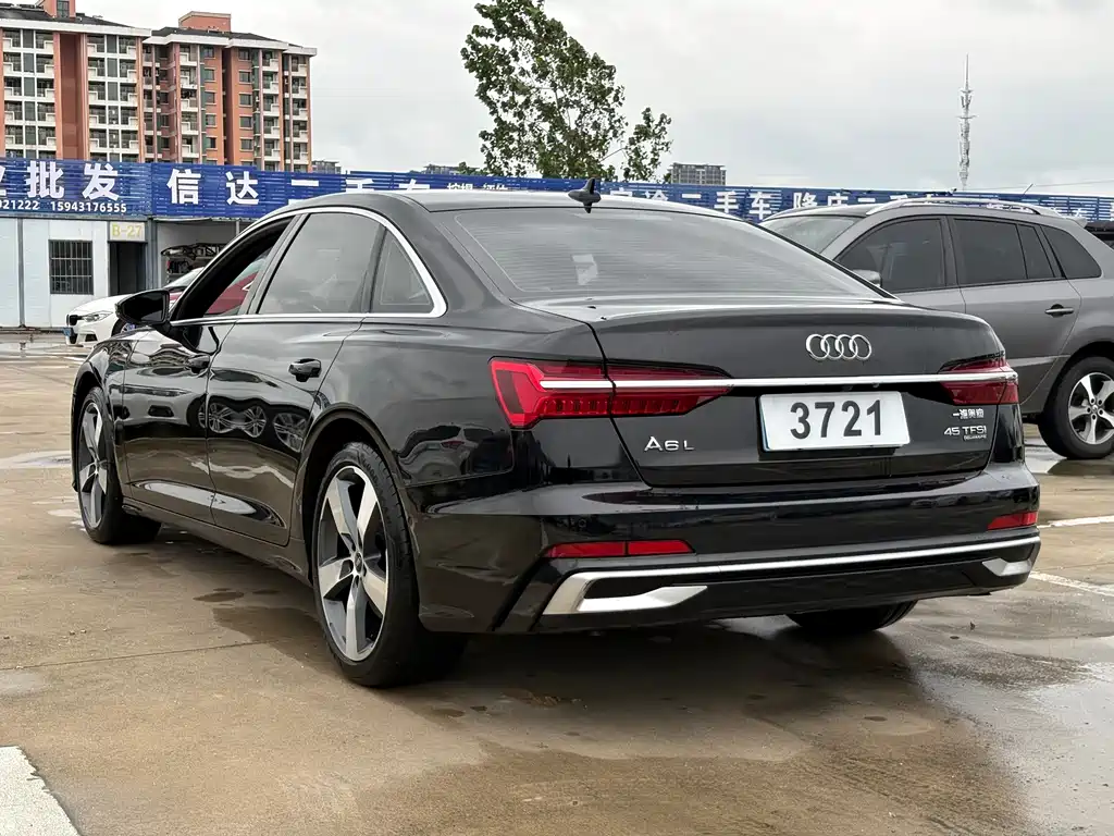 Audi A6L 2022 — фото 6
