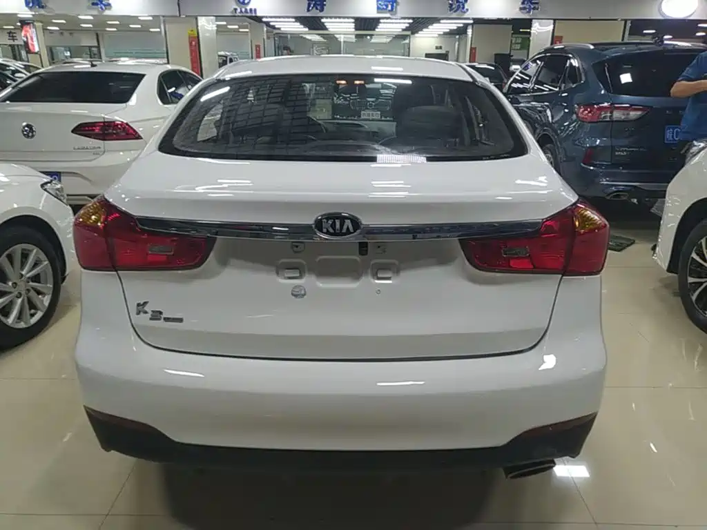 Kia K3 2016