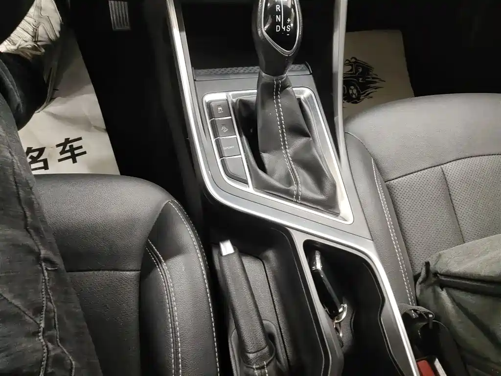 Geely Vision X3 2020 — фото 12