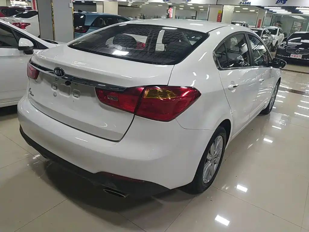 Kia K3 2016