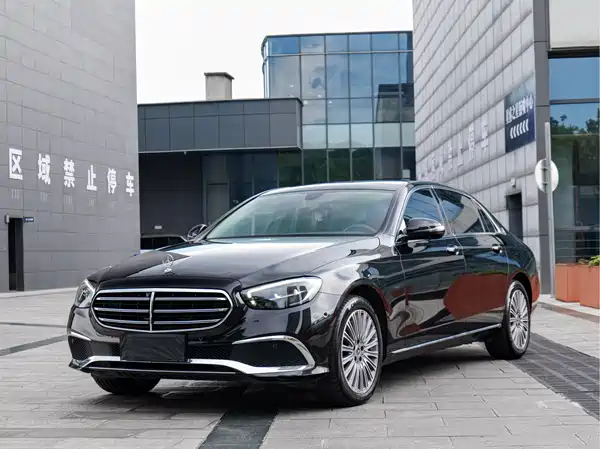 Mercedes-Benz E-Class 2022