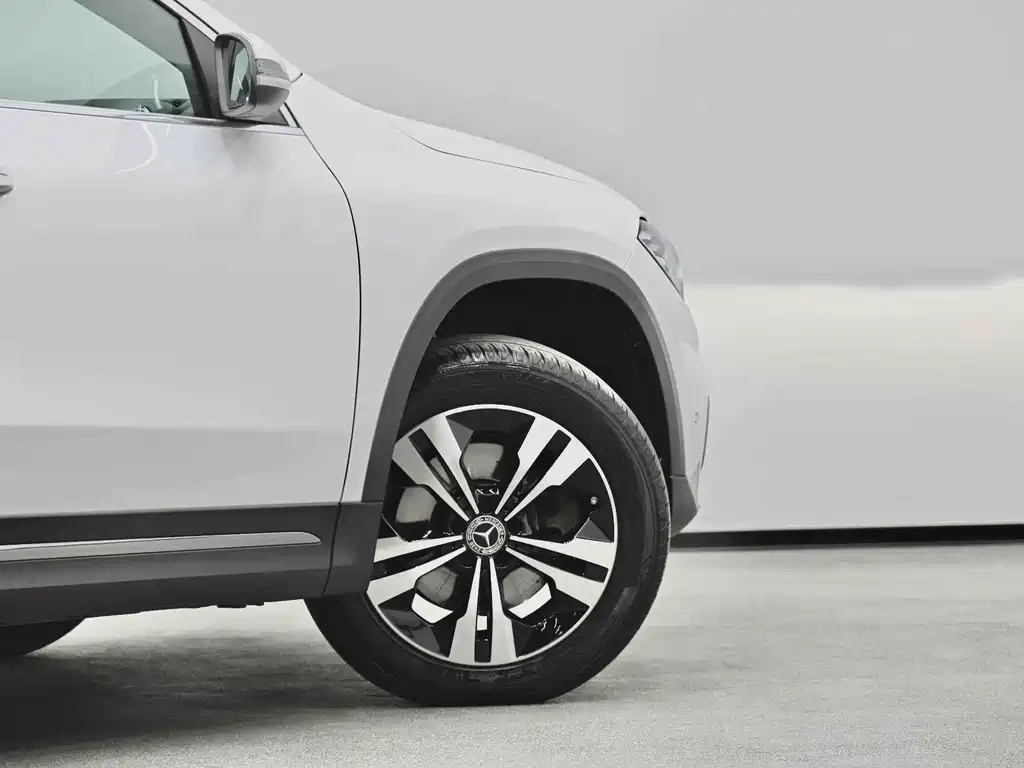 Mercedes-Benz GLA 2023 — фото 11