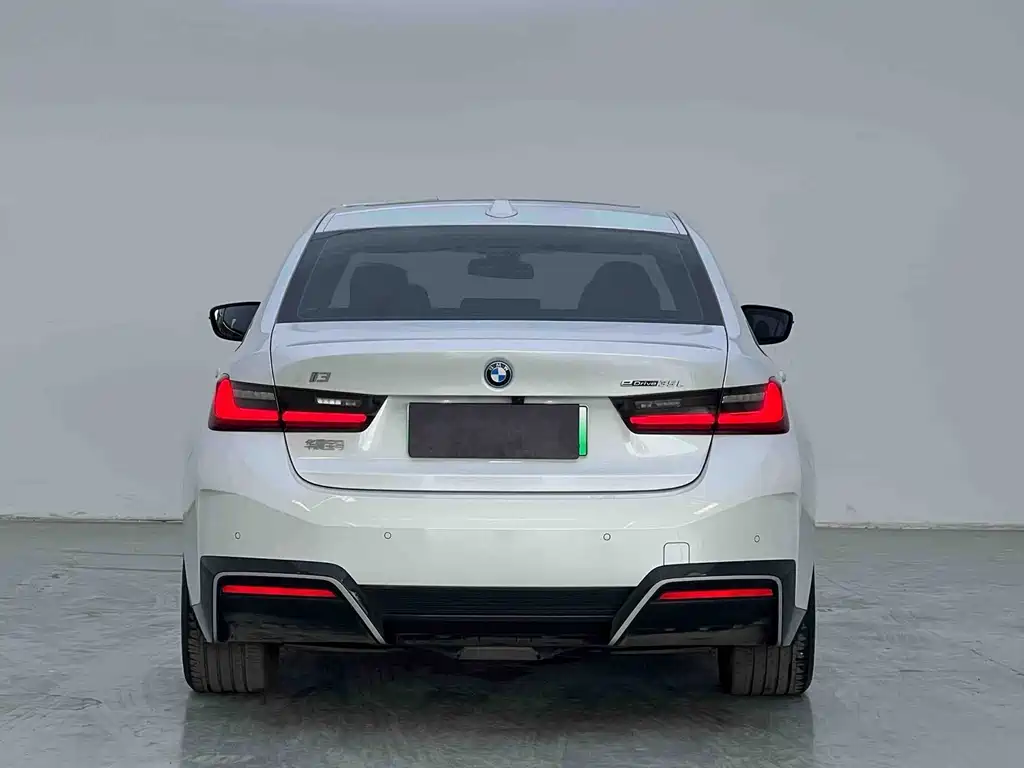BMW i3 2023