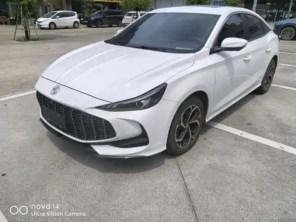 MG MG5 2025