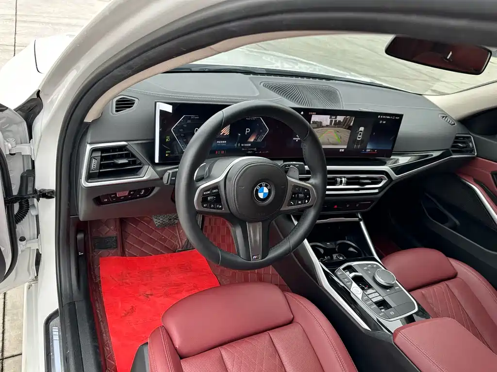 BMW 3 Series 2023 — фото 12