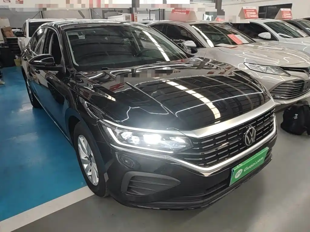 Volkswagen Passat 2024