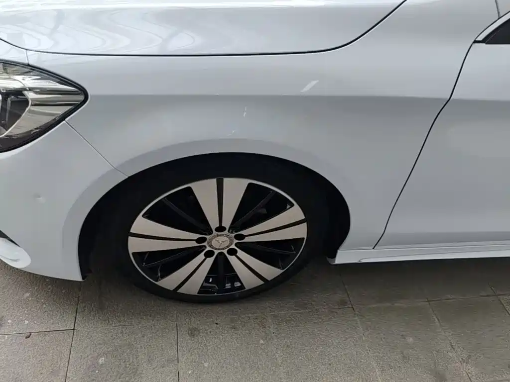 Mercedes-Benz CLA 2016 — фото 23