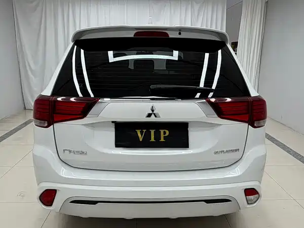Mitsubishi Outlander 2022
