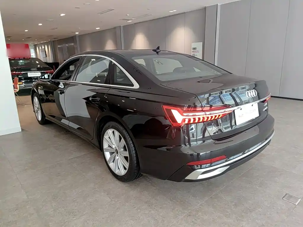 Audi A6L 2025