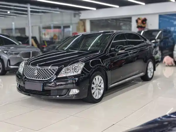 Toyota Crown 2010