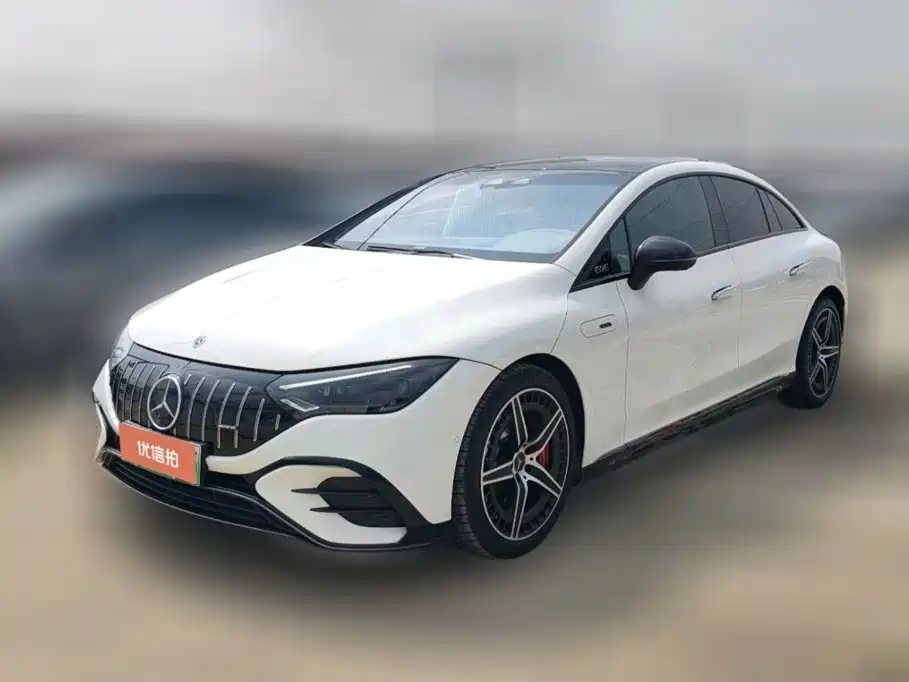 Mercedes-Benz EQE AMG 2025 — фото 1