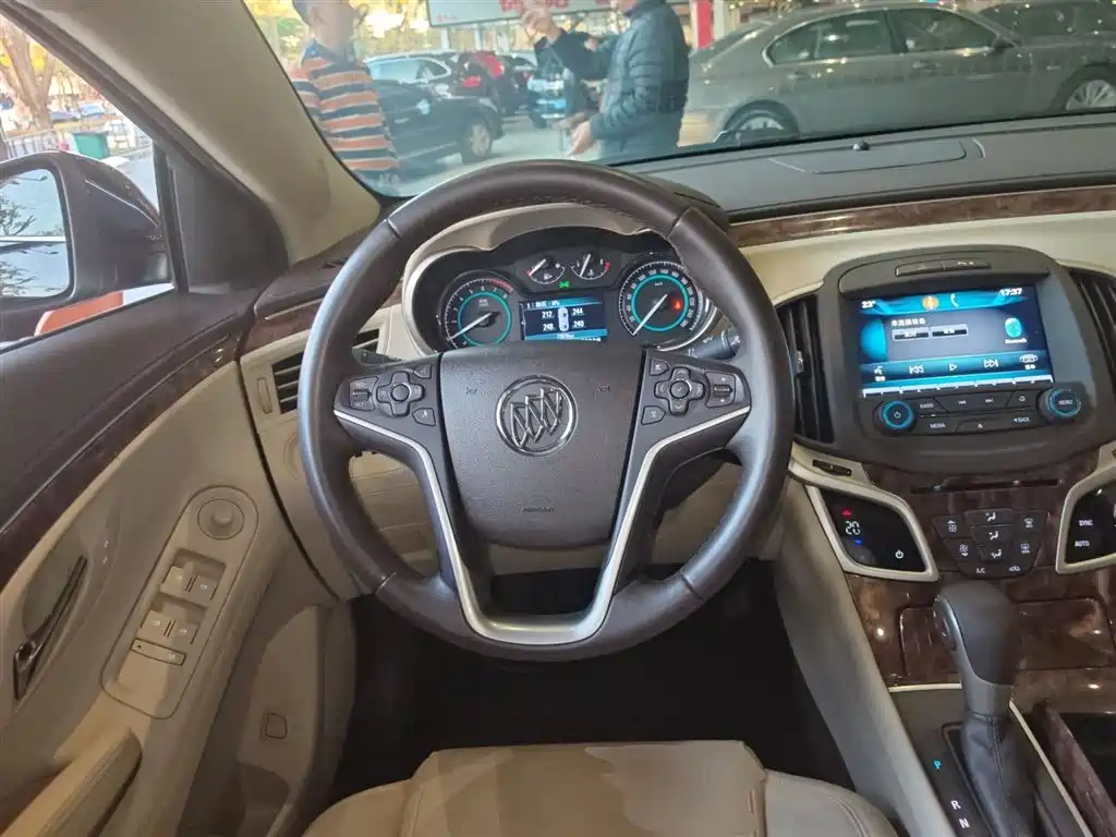 Buick LaCrosse 2014 — фото 3
