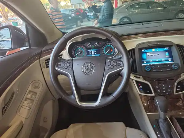 Buick LaCrosse 2013