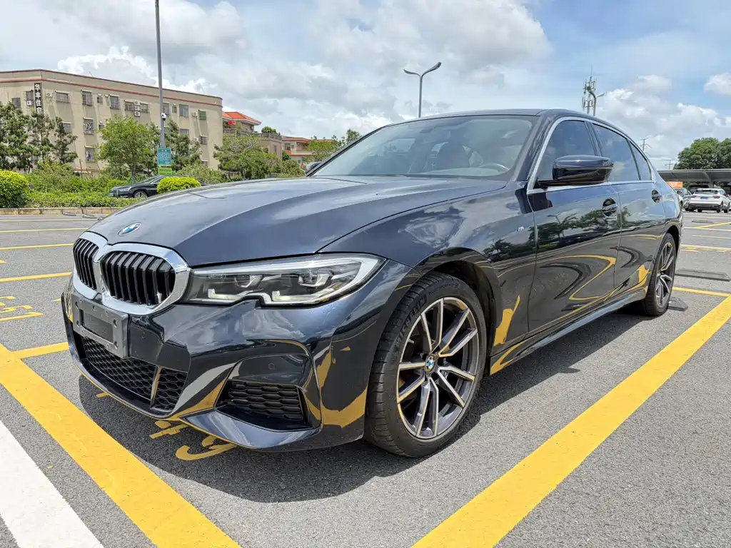 BMW 3 Series 2022