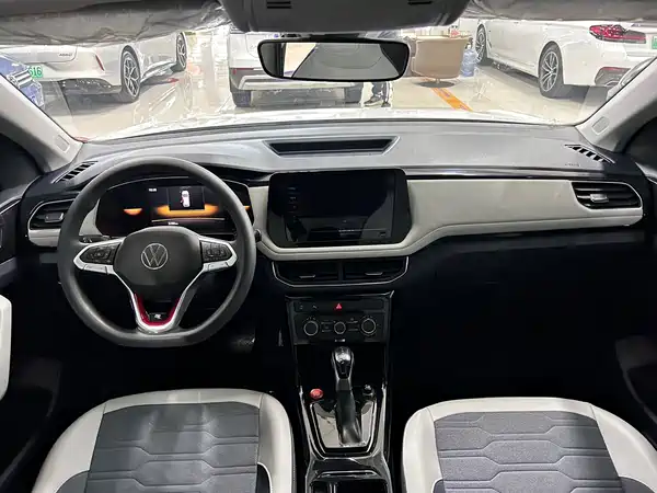Volkswagen Tharu 2025