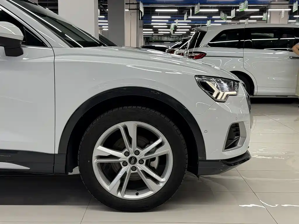 Audi Q3 2021