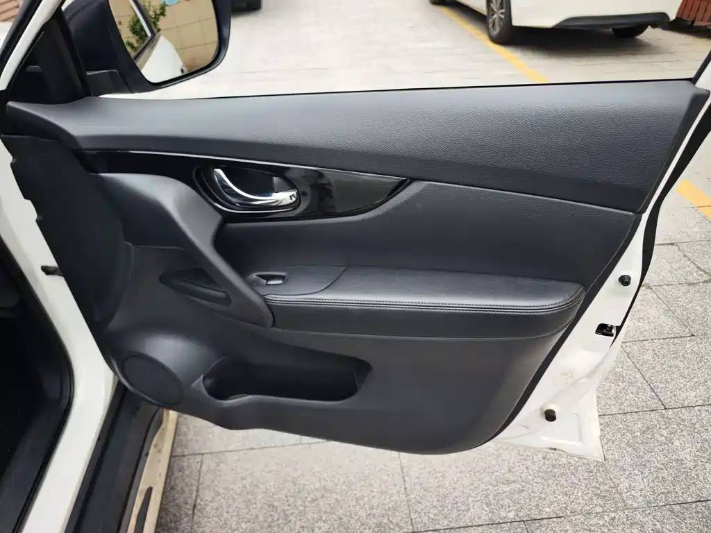 Nissan X-Trail 2020 — фото 11