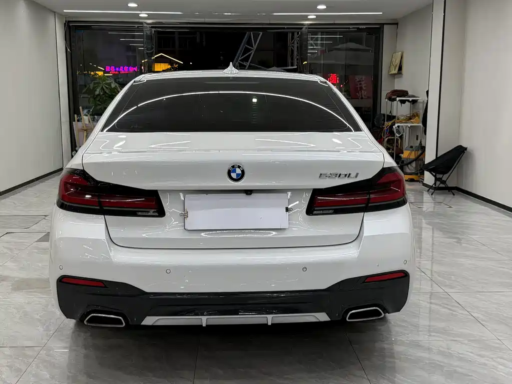 BMW 5 Series 2022