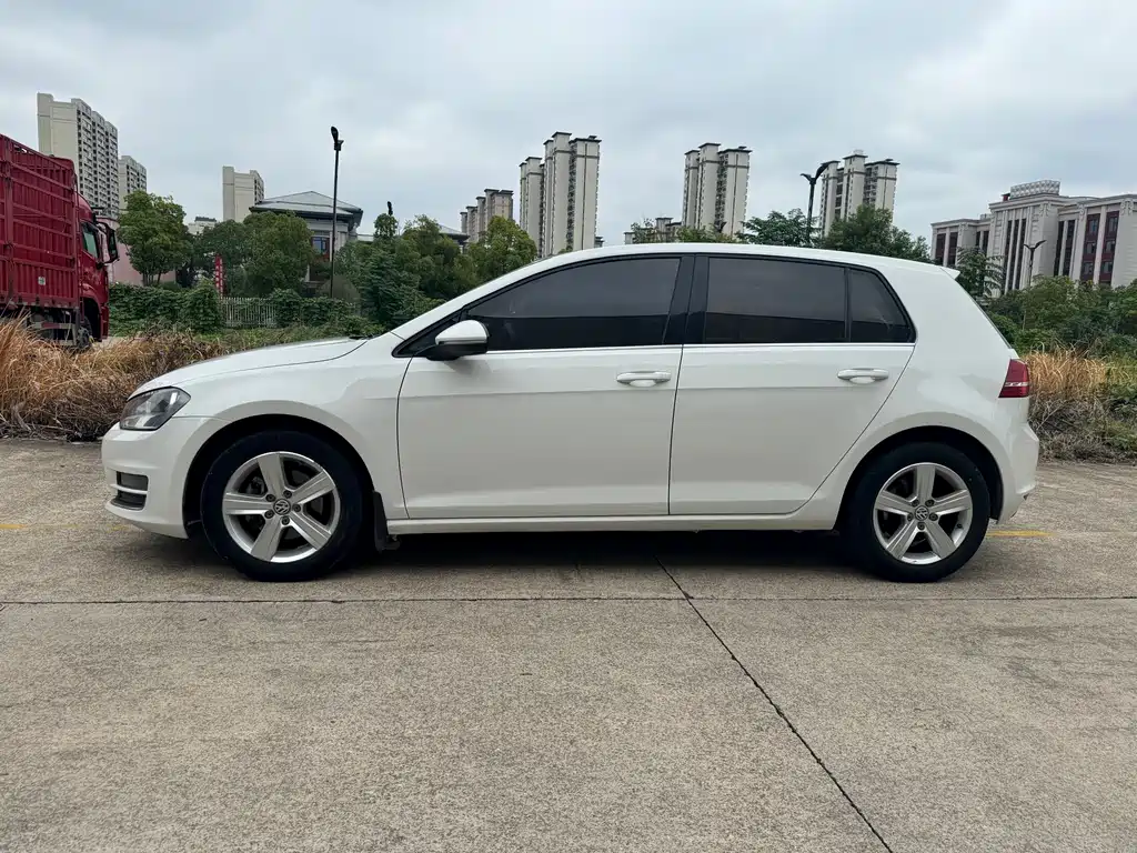Volkswagen Golf 2014